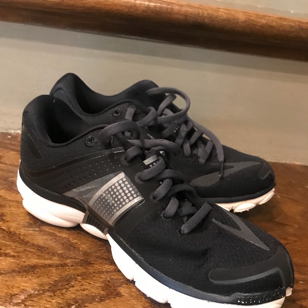 Brooks women’s 7